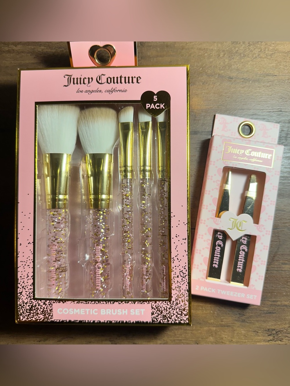 Juicy Couture 5-Pc Pink/Gold Cosmetic Brush Set & 2-Pc Gold Tweezer Set NEW